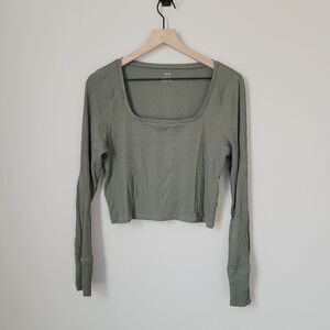 Aerie Square Neck Cropped Long Sleeve in Olive Green Size Extra Large